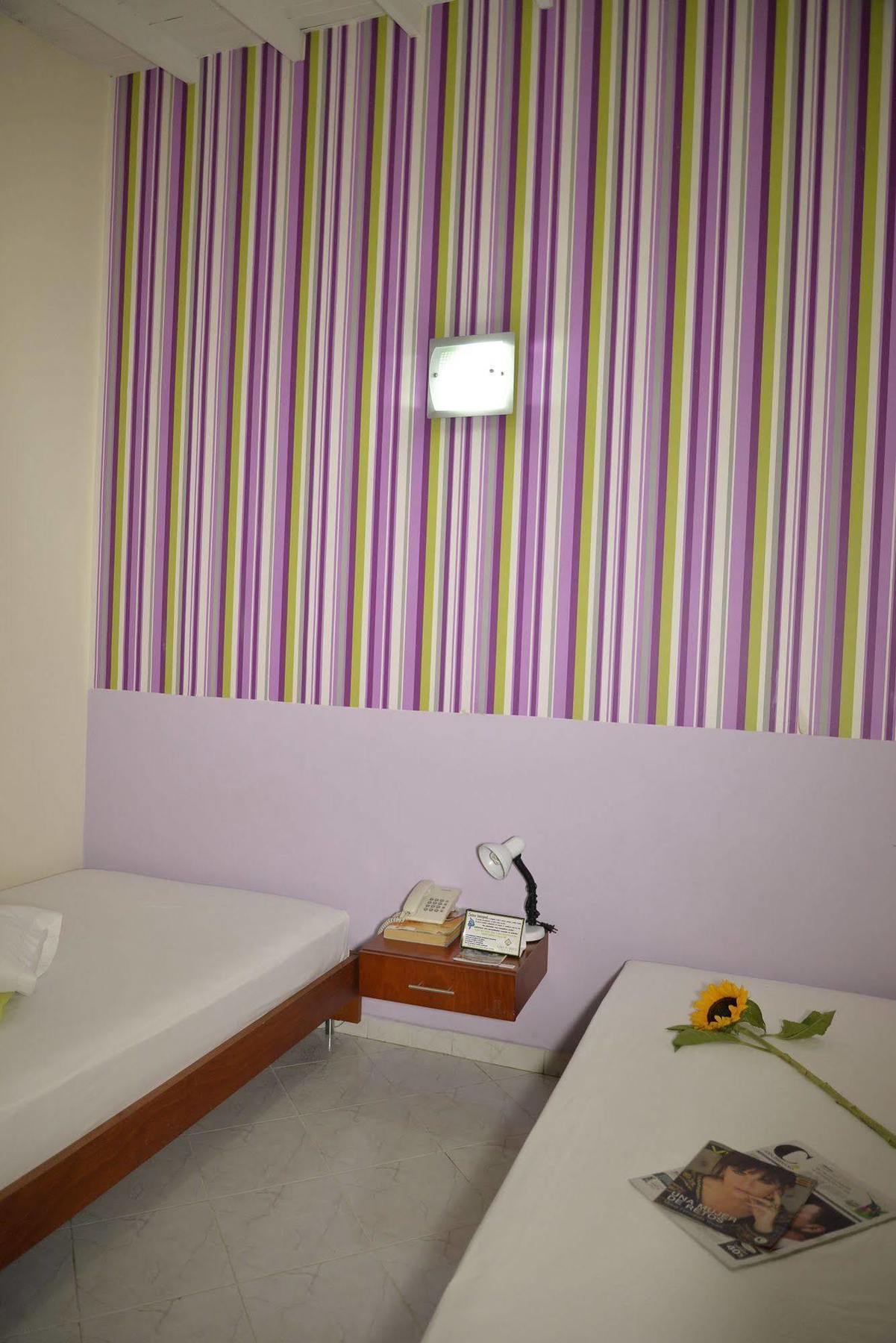 Casa Portico Hotel Medellín Buitenkant foto