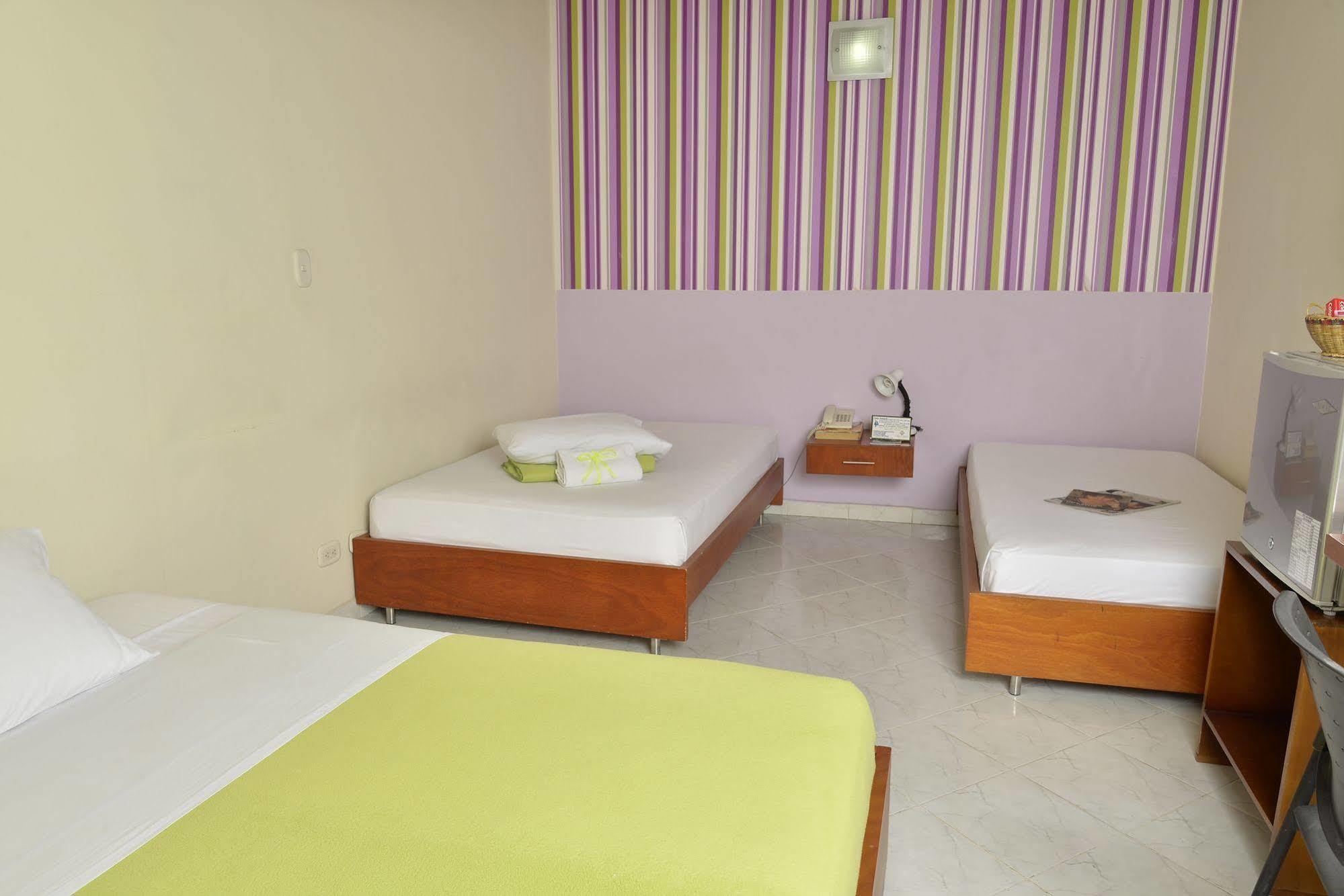 Casa Portico Hotel Medellín Buitenkant foto
